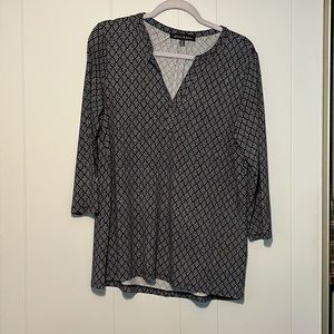 Jasmine & Juliana black and white blouse